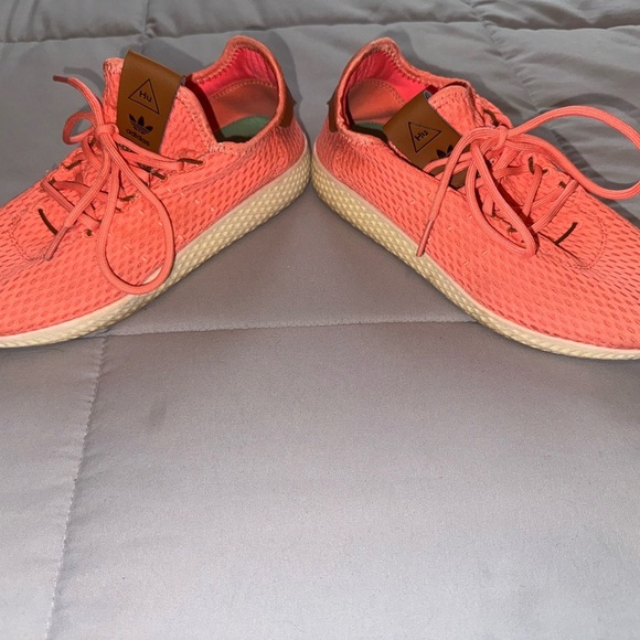 Adidas Women's Bright Coral Sneakers Size 6.5 - Picture 6 of 8